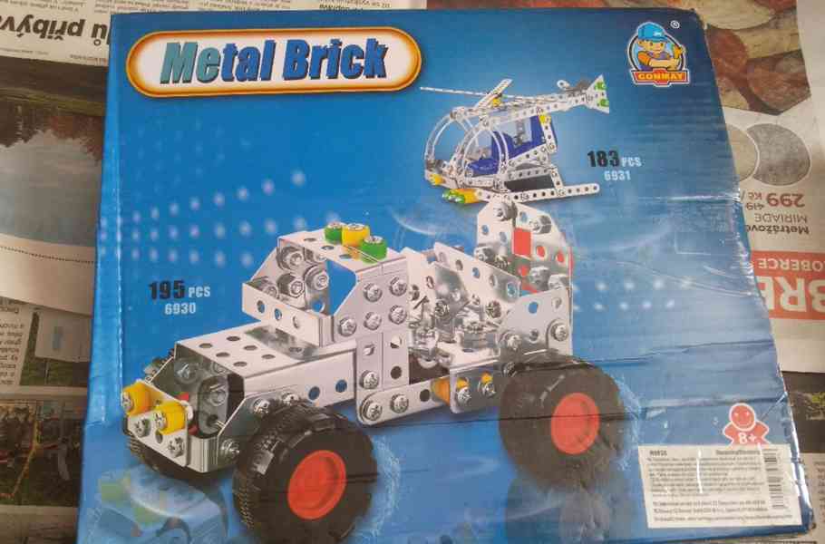 Stavebnice Merkur. Socialistické, novější i zahraniční kusy - foto 9