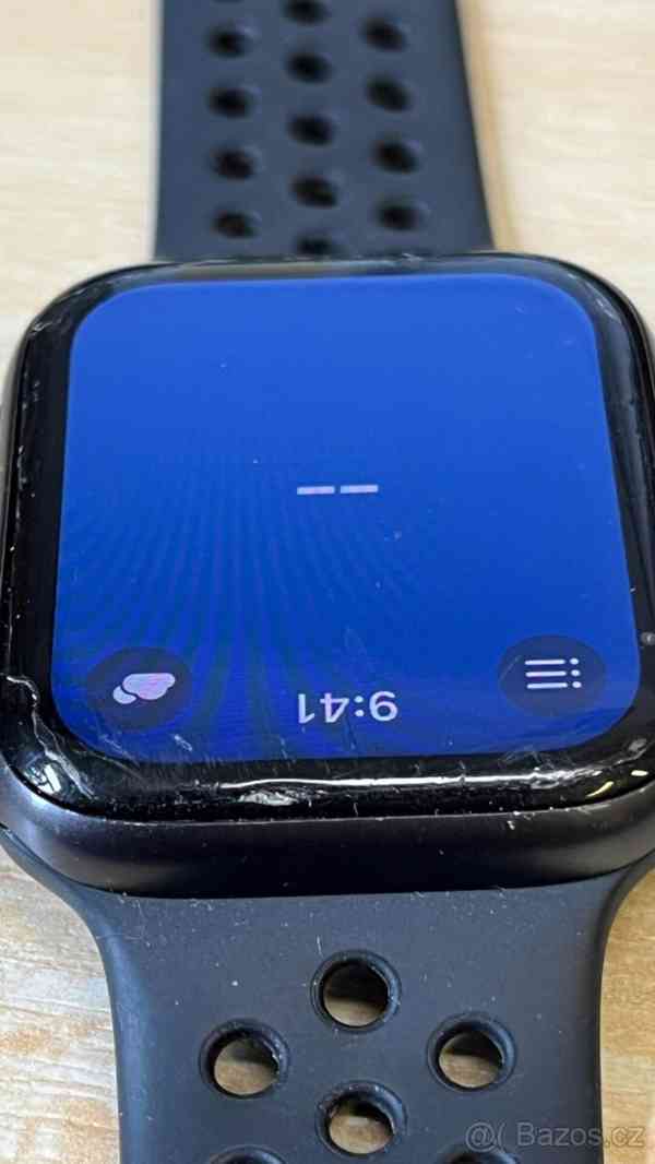 Apple Watch 5 Nike Edition 44 mm - foto 7