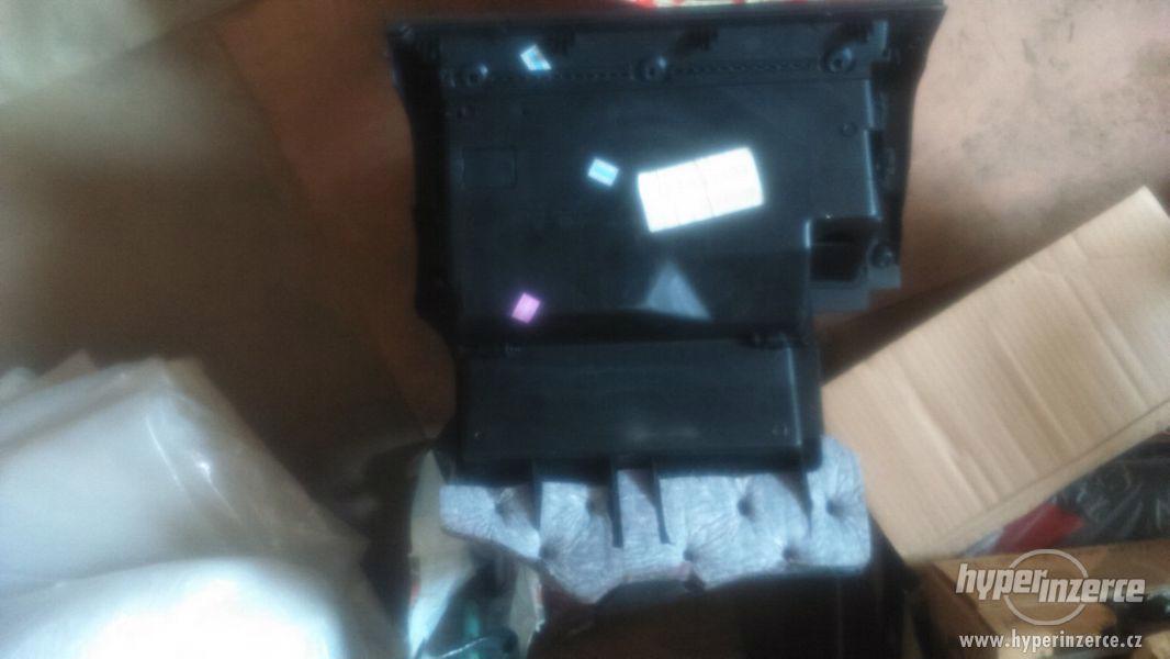 Odkládací schránku spolujezdce Fabie 1 barva černá onyx - foto 2
