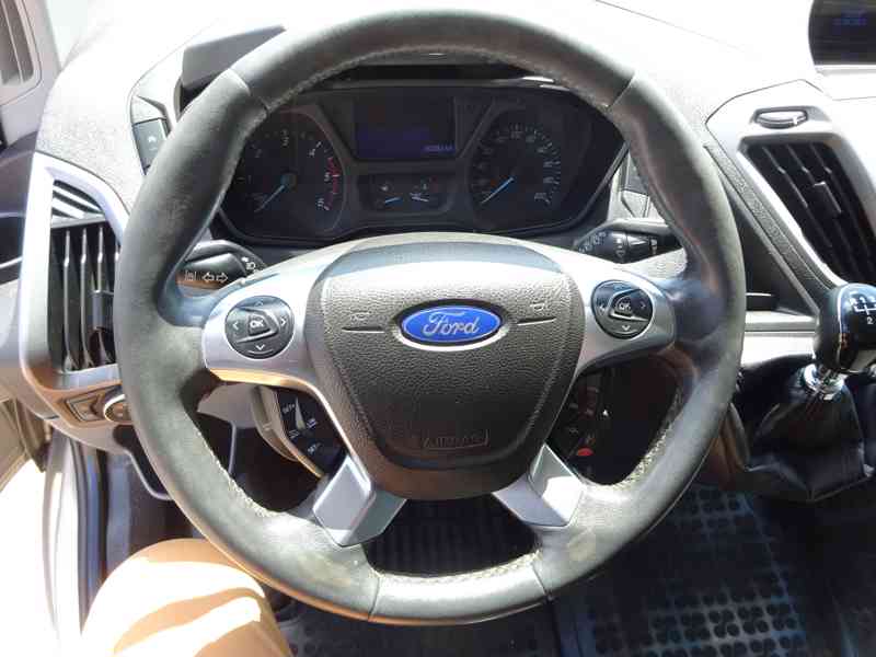 Ford Transit Custom 2.0 TDCI r.v.2013 9 míst (ČR)  - foto 11