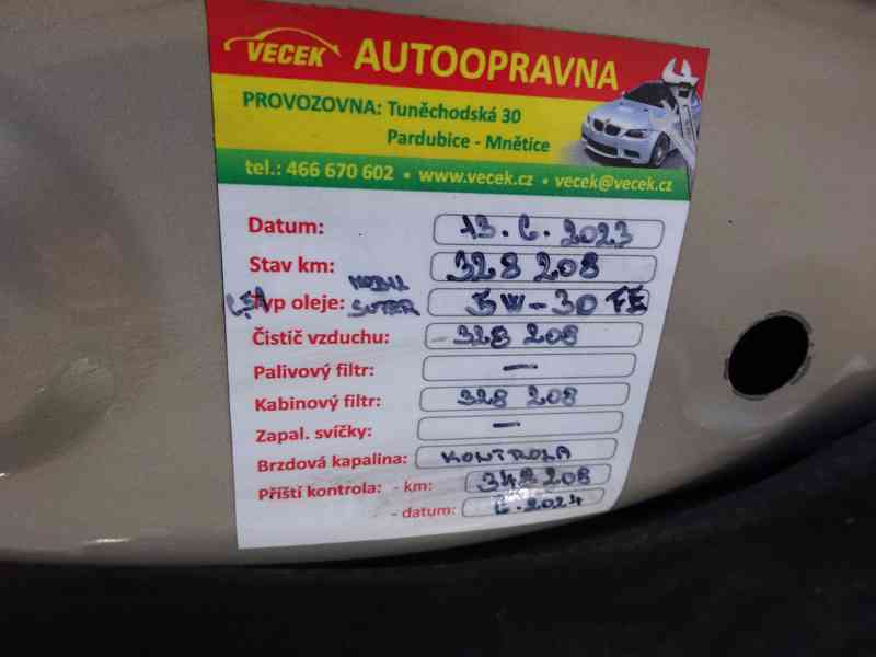 Ford Transit Custom 2.0 TDCI r.v.2013 9 míst (ČR)  - foto 19