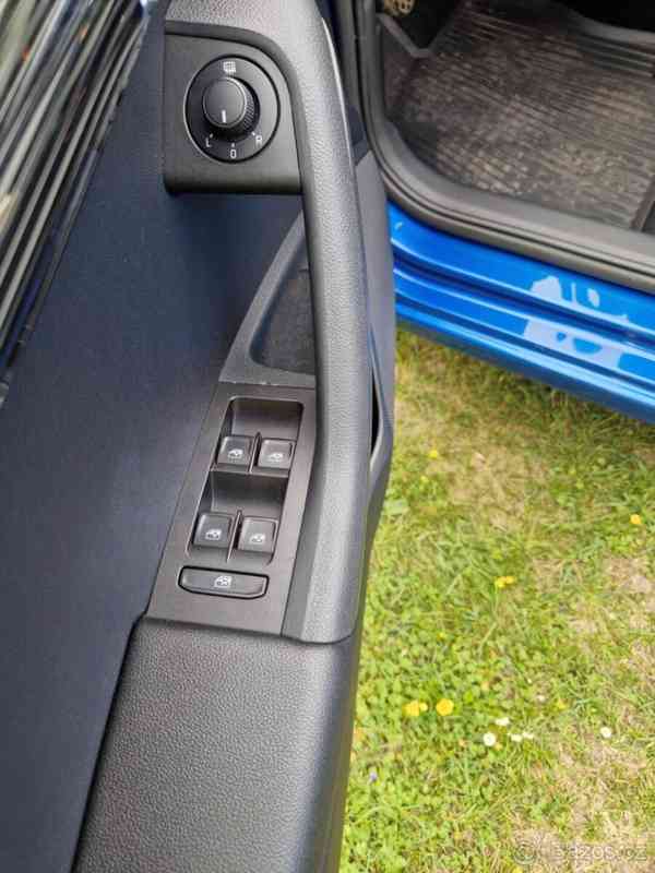 Škoda Octavia 1,6   TDI 85KW Style 2019 - foto 7