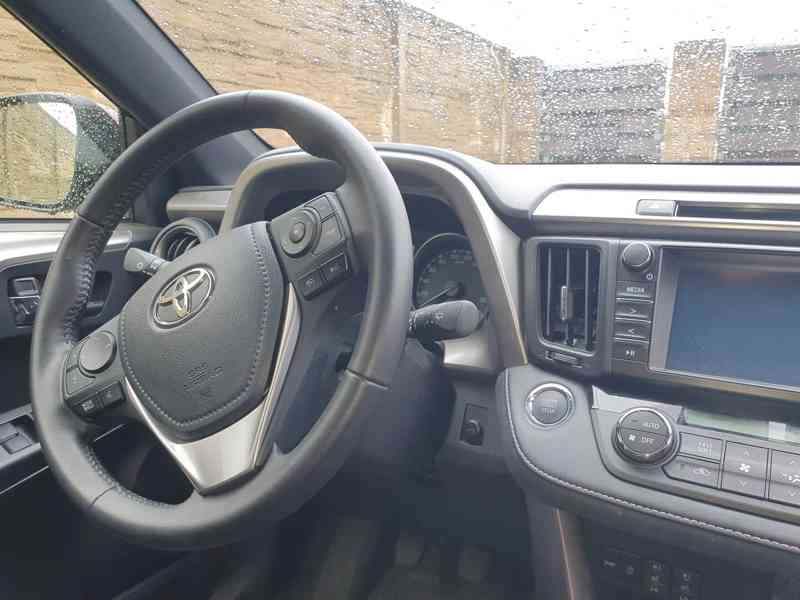 Toyota RAV4 2,0 112 kw active 4x4 - foto 7