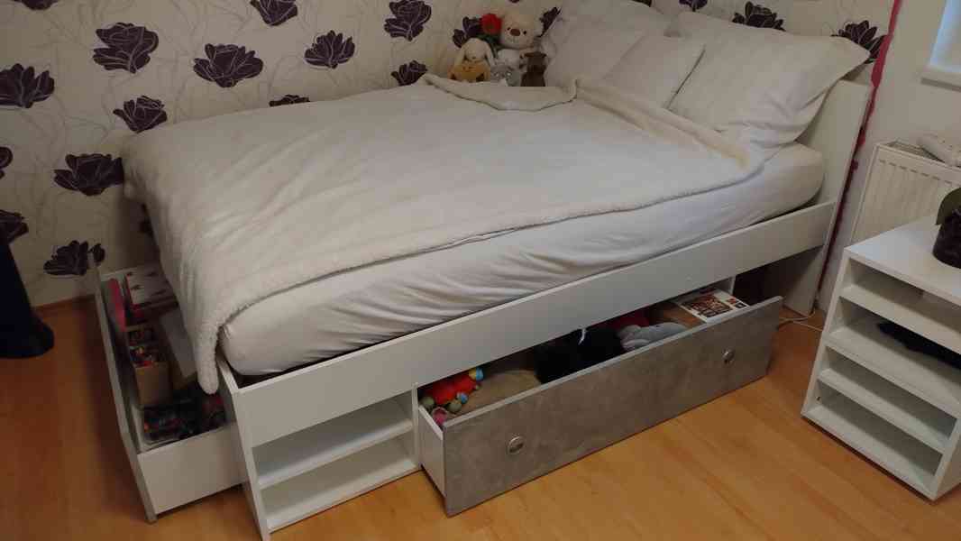 Rám postele šíře 140 cm - foto 2