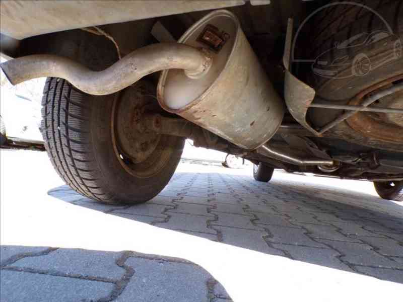 Citroën Berlingo 1,4 i - foto 8