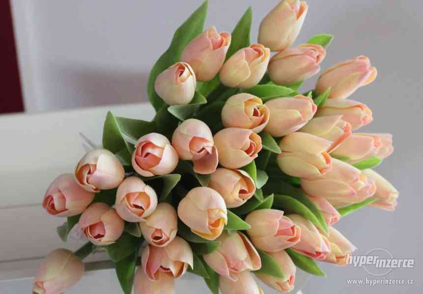 Nové plastové tulipány - 30 barevných odstínů - foto 9