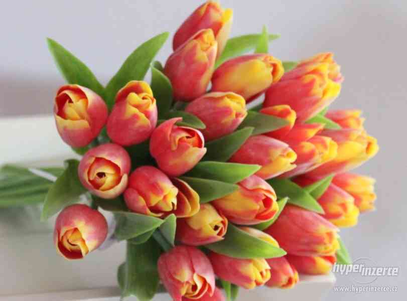 Nové plastové tulipány - 30 barevných odstínů - foto 14