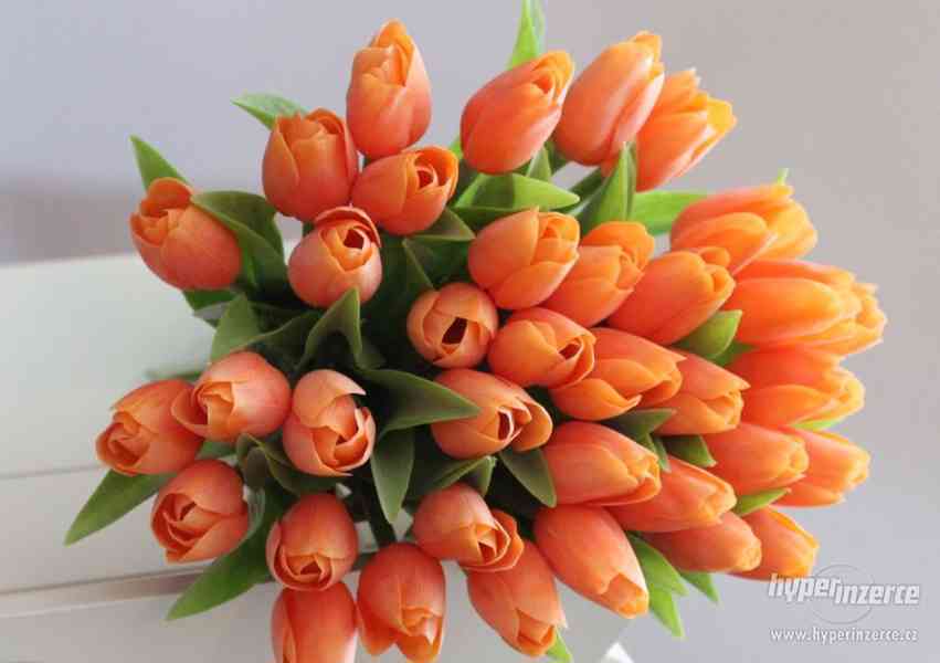 Nové plastové tulipány - 30 barevných odstínů - foto 19