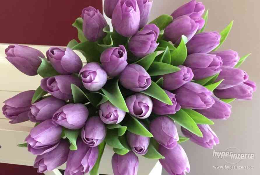Nové plastové tulipány - 30 barevných odstínů - foto 23