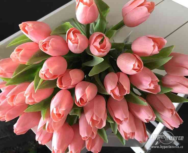 Nové plastové tulipány - 30 barevných odstínů - foto 26