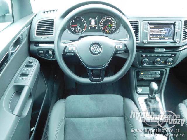 Nový vůz Volkswagen Sharan 2.0, nafta, automat, vyrobeno 2020, navigace, kůže - foto 5