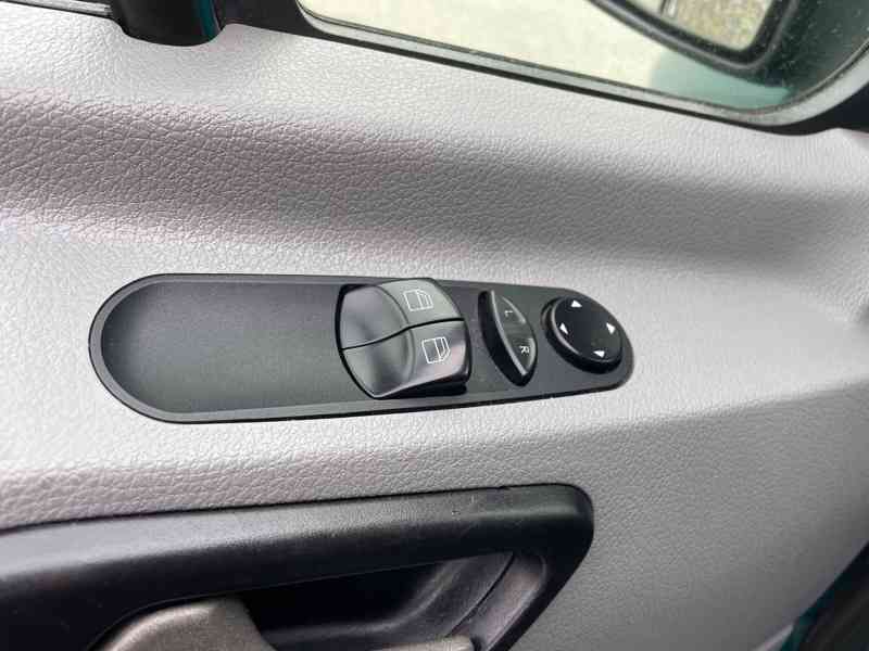 Mercedes Sprinter 316 120 kW, 9 míst, minibus, velký kufr - foto 13