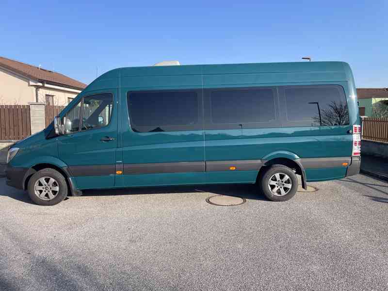 Mercedes Sprinter 316 120 kW, 9 míst, minibus, velký kufr - foto 2