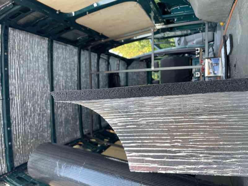 Mercedes Sprinter 316 120 kW, 9 míst, minibus, velký kufr - foto 15