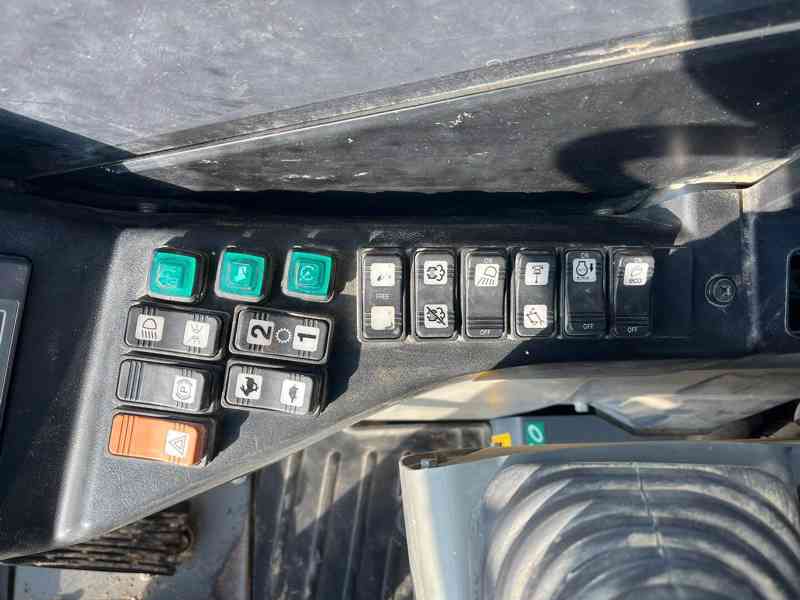 Kolové rypadlo Takeuchi TB25W (Možnost leasingu) - foto 13