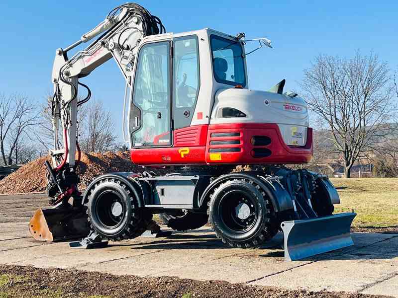 Kolové rypadlo Takeuchi TB25W (Možnost leasingu) - foto 3