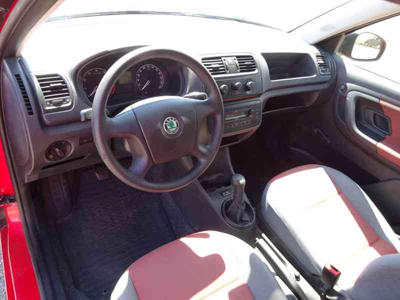 Škoda Fabia 1.2i r.v.2007 Koupeno v ČR  - foto 5