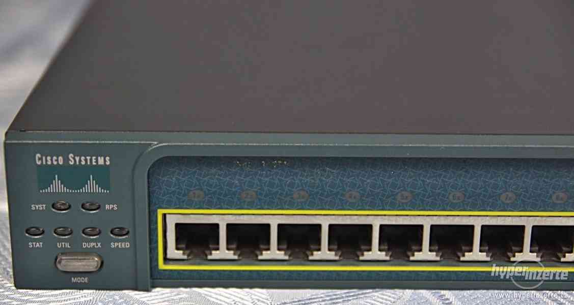 Cisco Systems Catalyst 2950 Series 24 Switch - foto 2