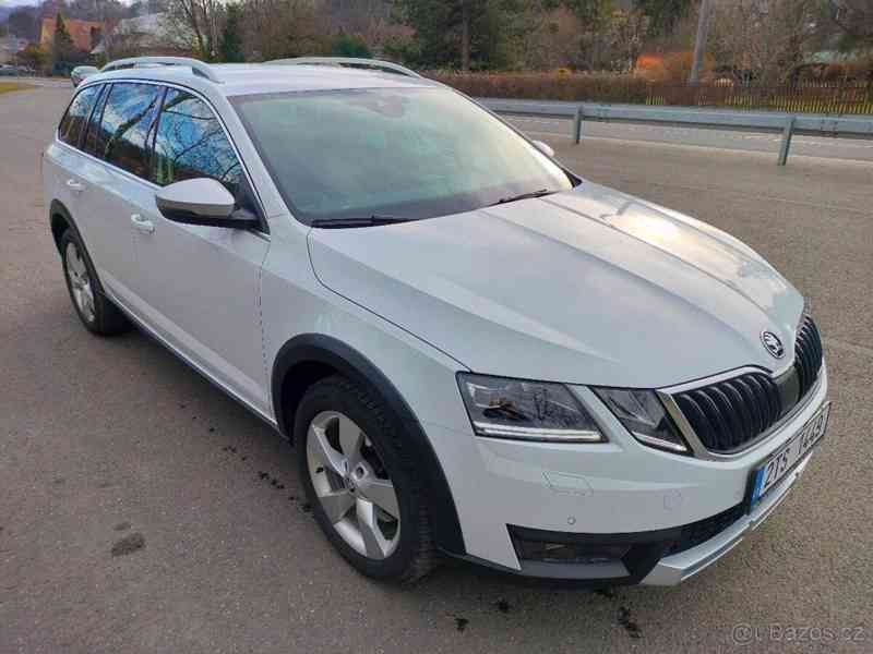 Škoda Octavia 2,0   Scout tsi - foto 4