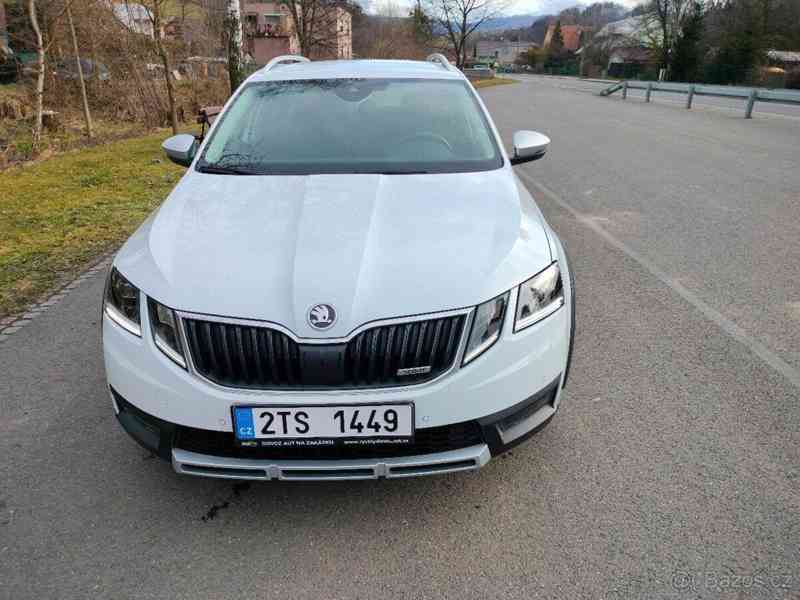 Škoda Octavia 2,0   Scout tsi - foto 2