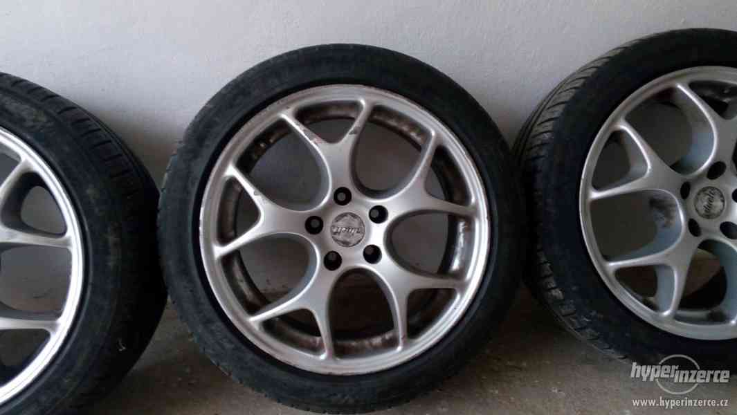 Alu kola Aluett 5x112 vč. pneumatik Michelin PS3,225/45/17 - foto 4