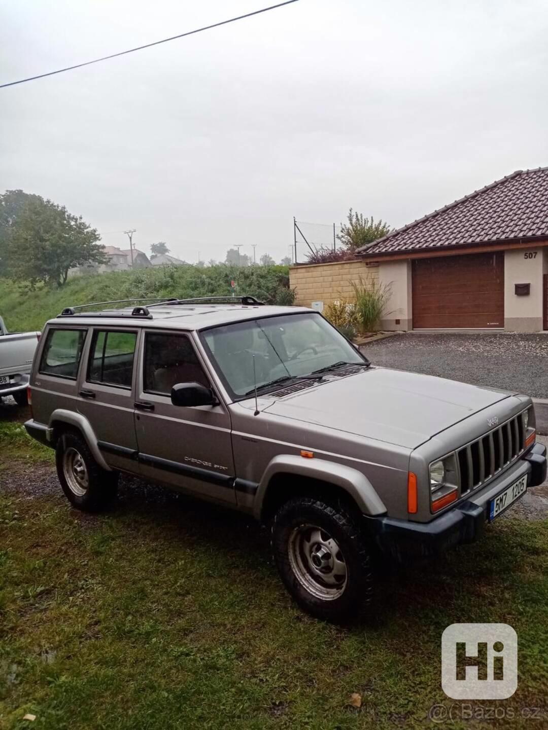 Jeep Cherokee	 - foto 1