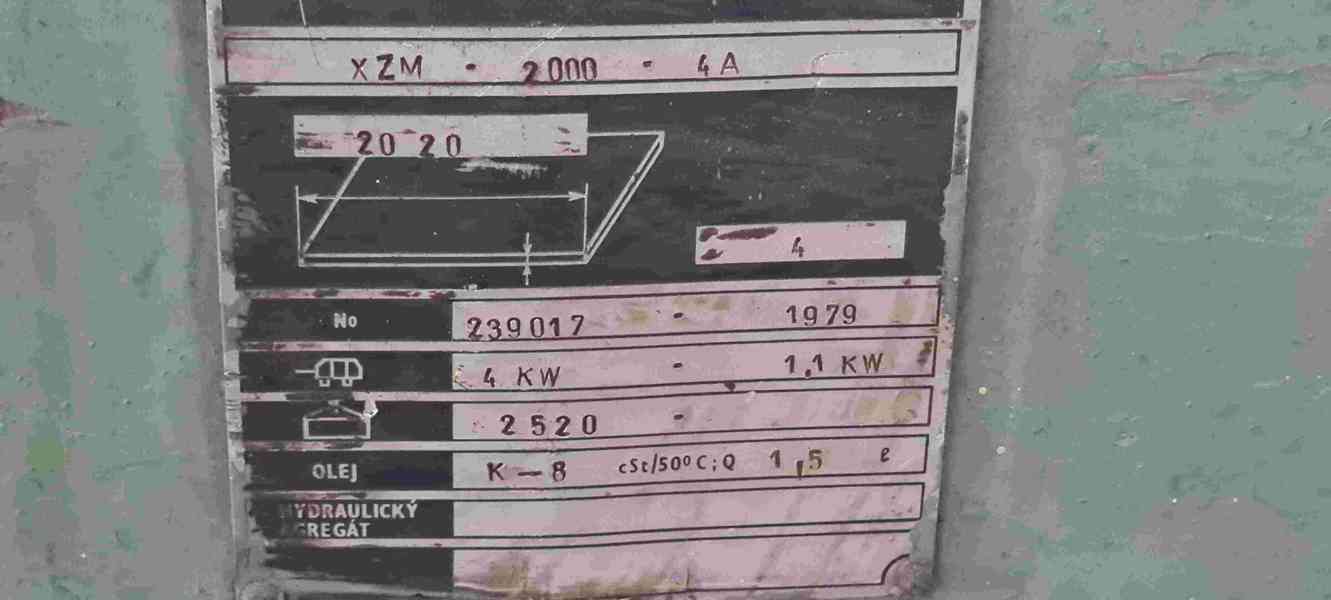 Použitá zakružovačka plechu XZM 2000/4A, r. v. 1979 - foto 11