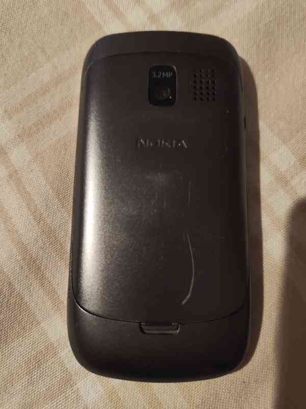 Mobilní telefon Nokia Asha 302 - foto 4