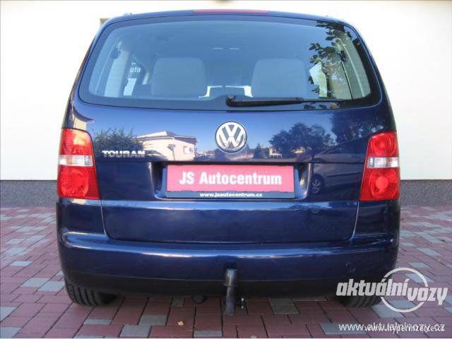 Volkswagen Touran 2.0, nafta, r.v. 2005 - foto 13