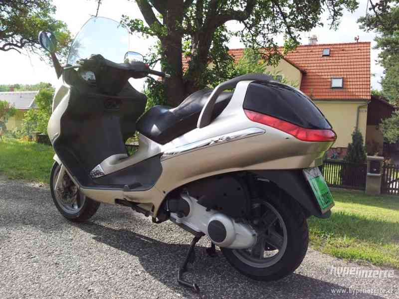 Piaggio X8 200 - foto 3