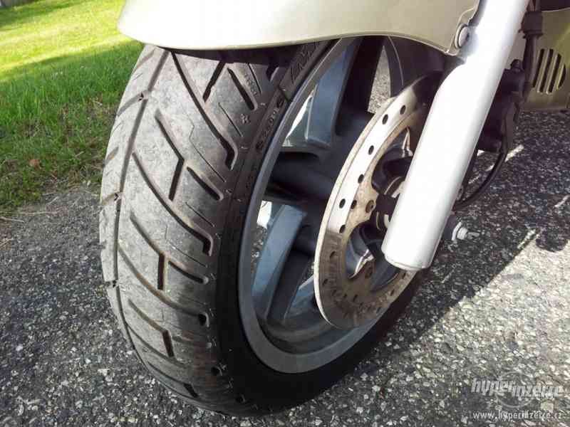 Piaggio X8 200 - foto 5