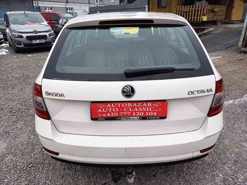 ŠKODA Octavia Combi 1,6TDI Ambition ČR  - foto 11