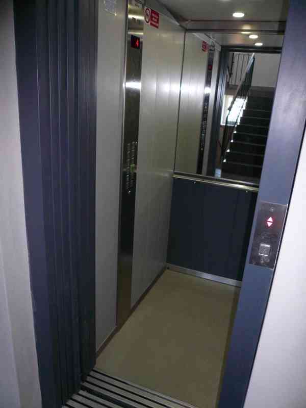 Pronájem cihl. bytu 1+1, 40.5m2, bezbariérový s výtahem, Čer - foto 8