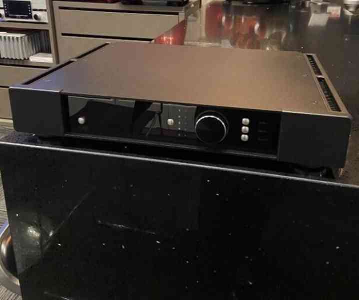 Rega Elicit-R Integrated Amplifier - foto 3