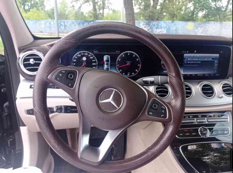 Mercedes-Benz E 300 AVANTGARDE Autom.  - foto 8