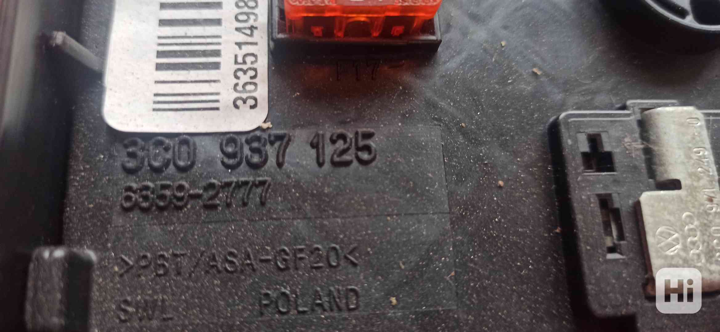 Pojistková skříňka VW Passat B6 3C0 937 125 - foto 1