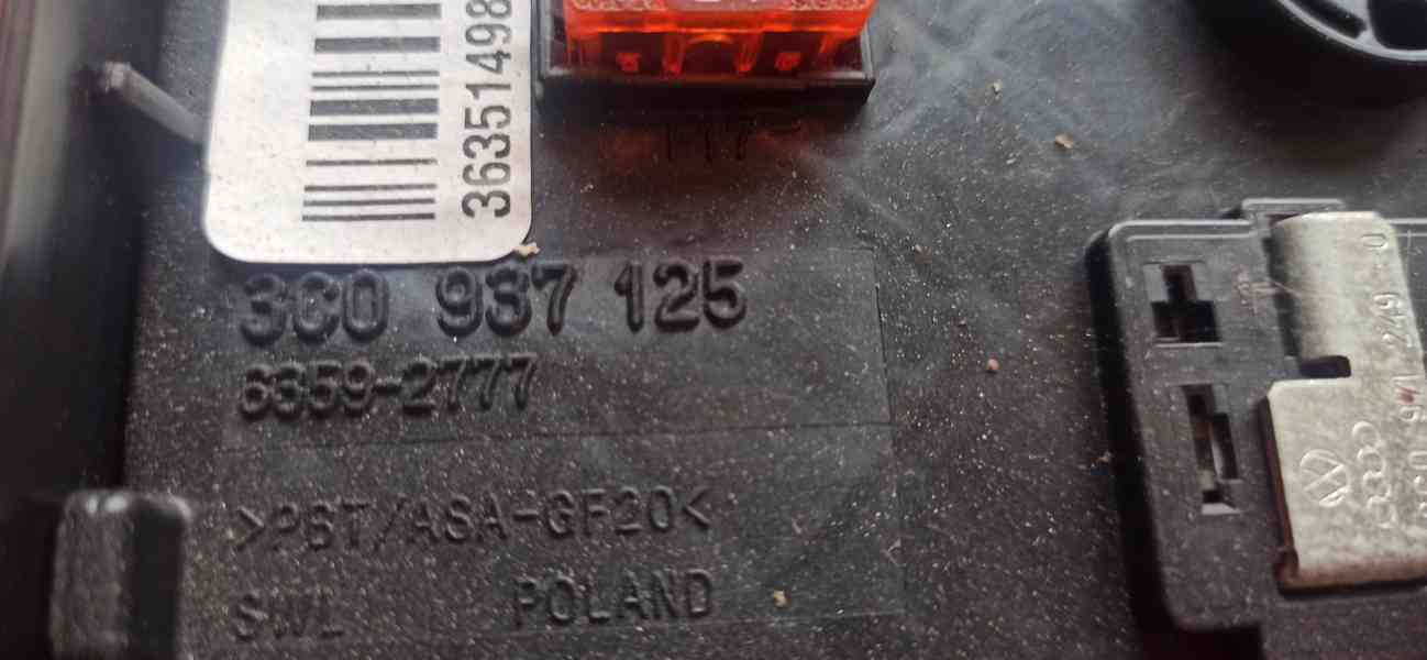 Pojistková skříňka VW Passat B6 3C0 937 125