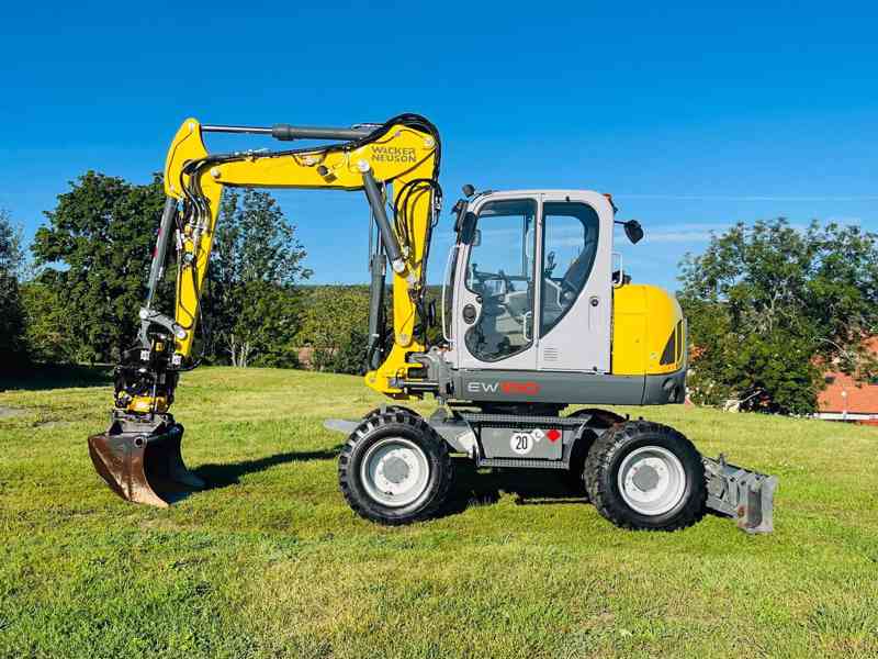 Kolové rypadlo Wacker Neuson EW100 (Možnost leasingu) - foto 3