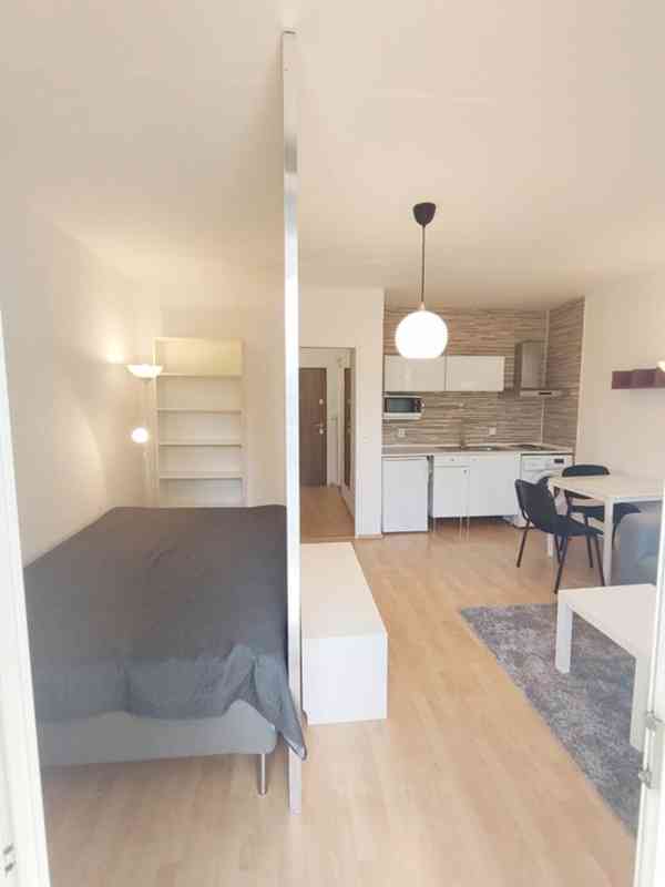 Pronájem bytu 1+kk Brno, Labská - foto 6