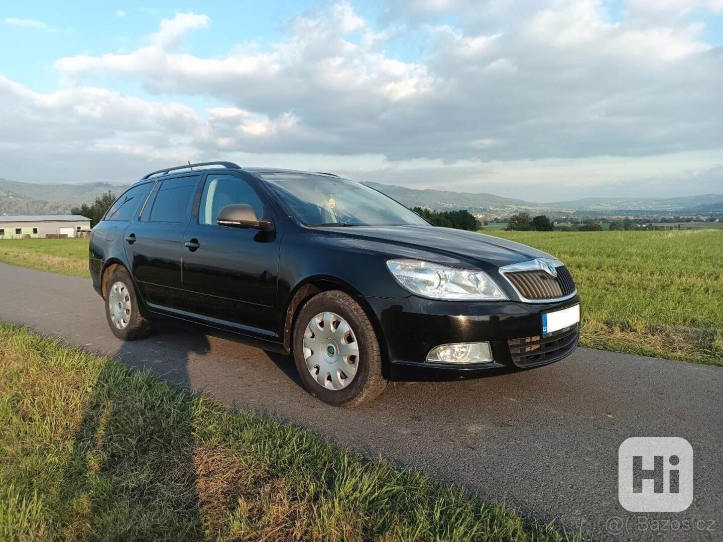 Škoda Octavia 1,6 - foto 1