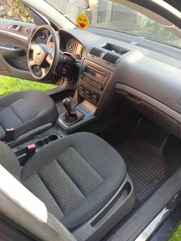 Škoda Octavia 1,6 - foto 3
