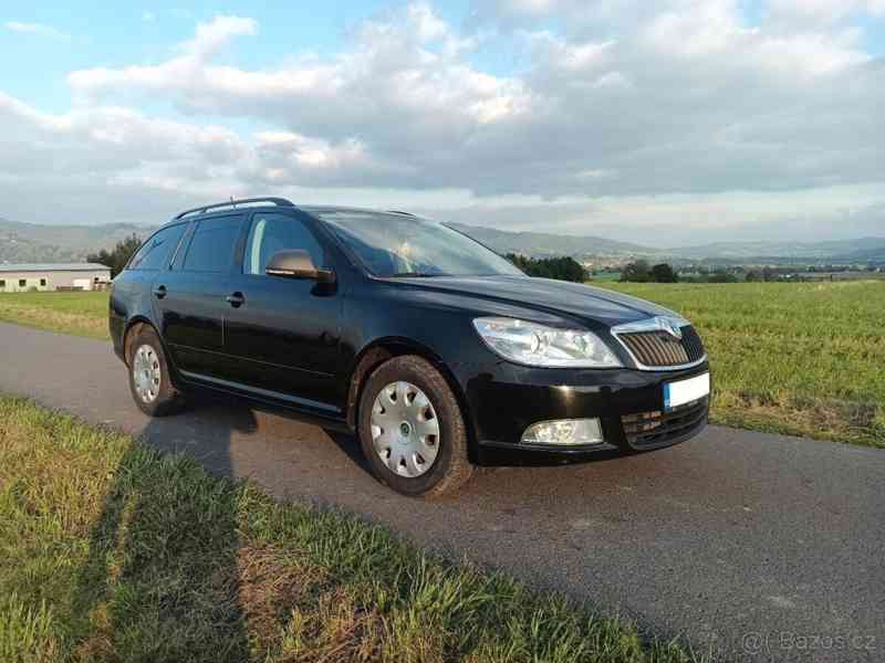 Škoda Octavia 1,6 - foto 1