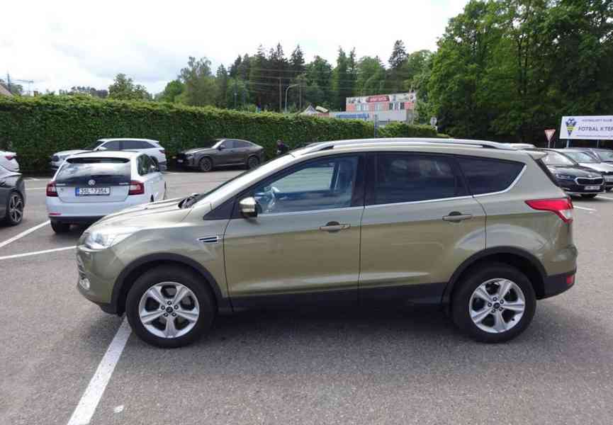 Ford Kuga 2.0 TDCI 4x4 r.v.2015/12 2.Maj.serv.kníž.ČR - foto 2