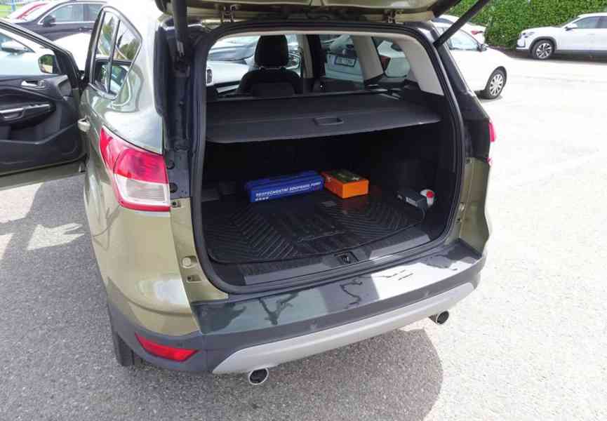 Ford Kuga 2.0 TDCI 4x4 r.v.2015/12 2.Maj.serv.kníž.ČR - foto 19
