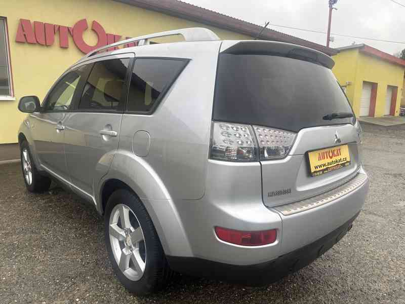 Mitsubishi Outlander 2.0 DI-D 4x4/7míst/Výhřev/1Maj  - foto 5