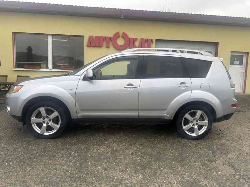Mitsubishi Outlander 2.0 DI-D 4x4/7míst/Výhřev/1Maj  - foto 6