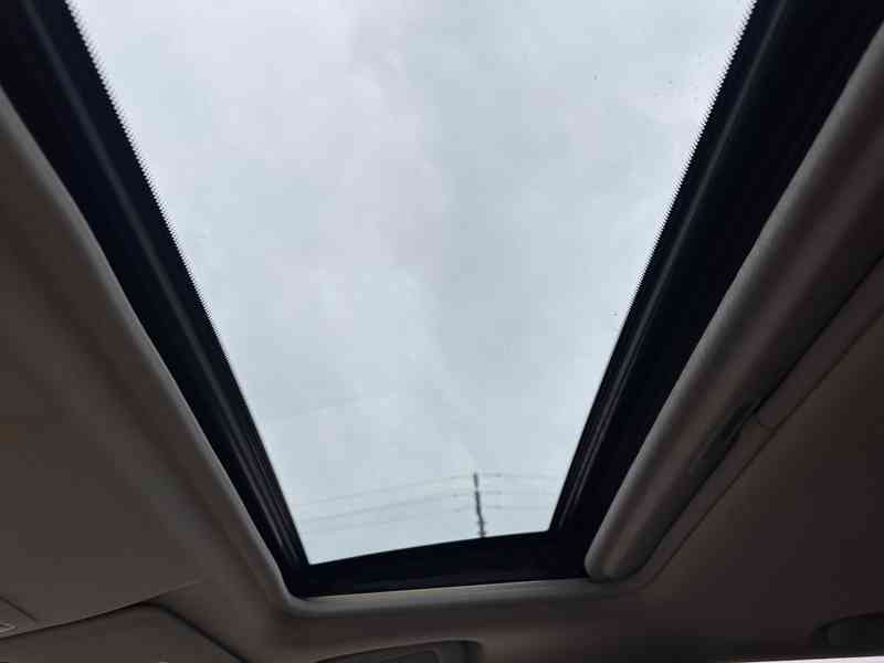 Mitsubishi Outlander 2.0 DI-D 4x4/7míst/Výhřev/1Maj  - foto 36