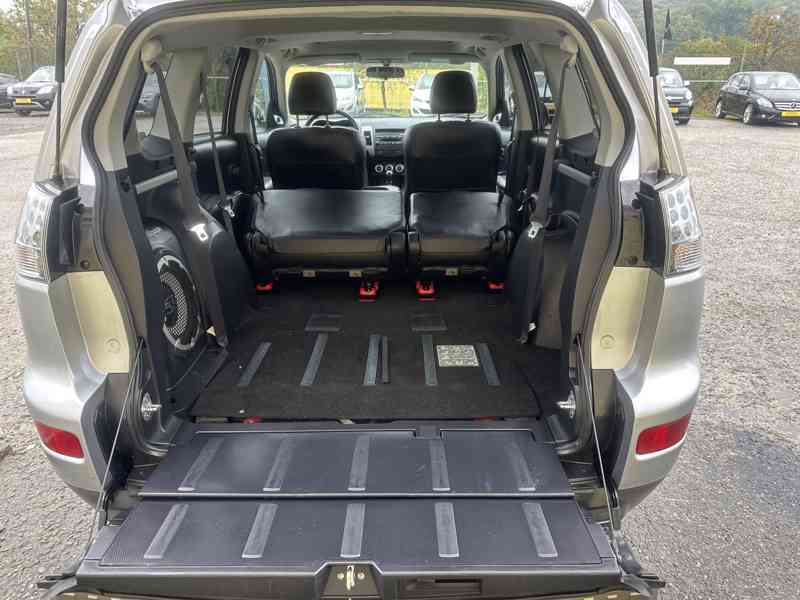Mitsubishi Outlander 2.0 DI-D 4x4/7míst/Výhřev/1Maj  - foto 18