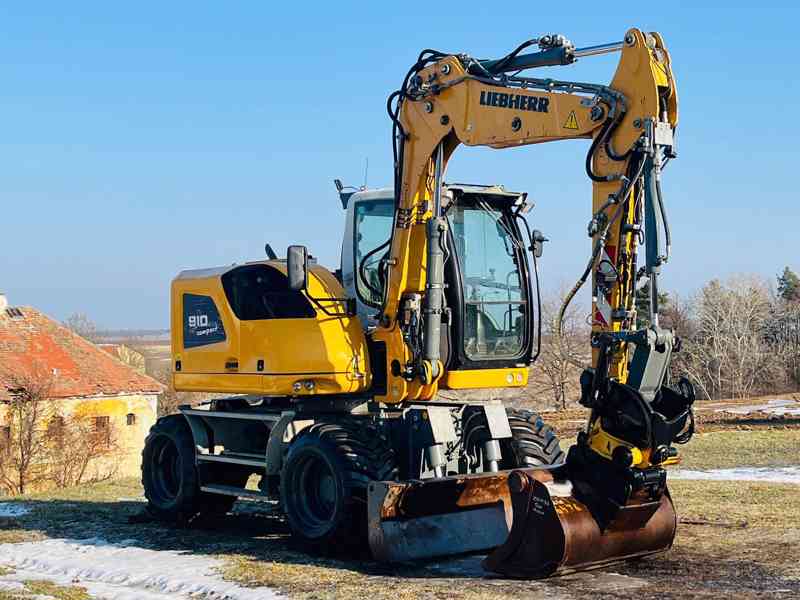 Kolové rypadlo Liebherr A910 (Možnost leasingu - foto 6
