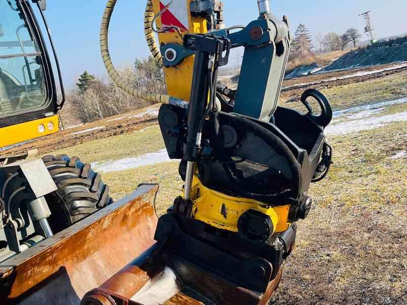 Kolové rypadlo Liebherr A910 (Možnost leasingu - foto 8